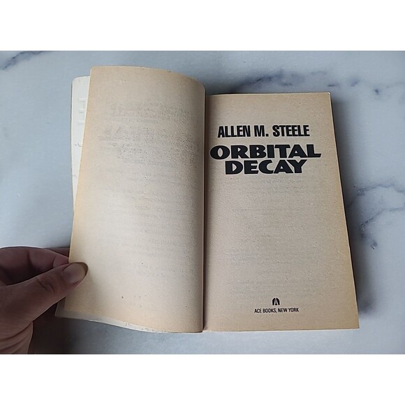 Orbital Decay By Allen Steele Paperback - Picture 4 of 10